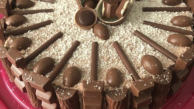 Ü-Ei-Torte von Nemeton Ü-Ei-Torte von Nemeton