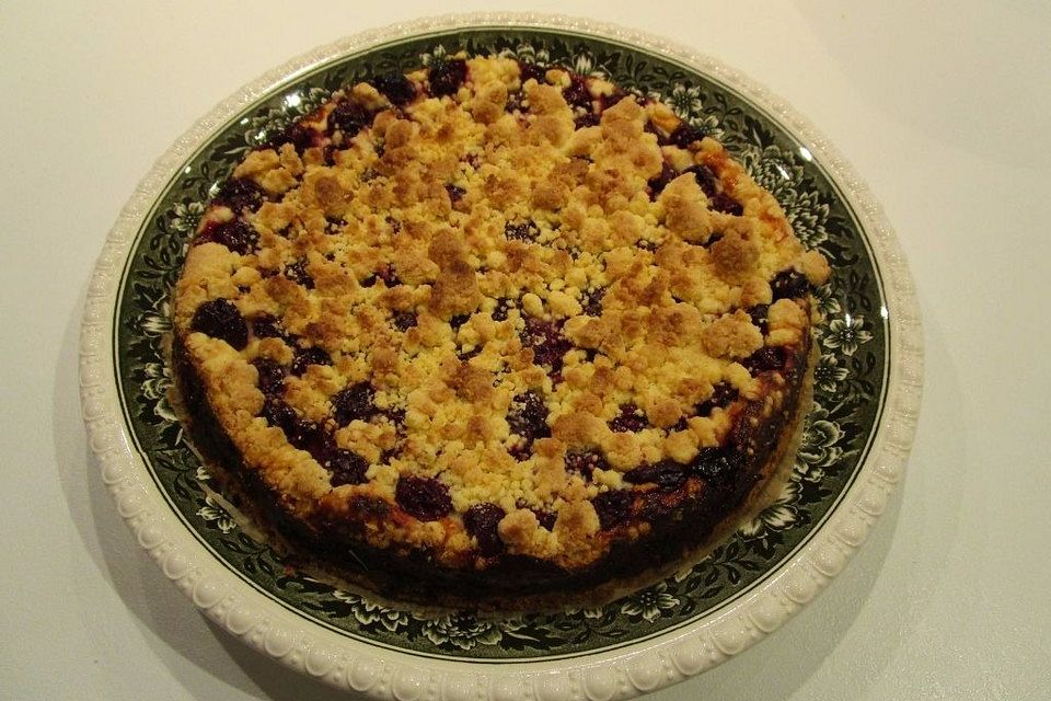 Glutenfreier Kirschkuchen mit Quark und Streuseln