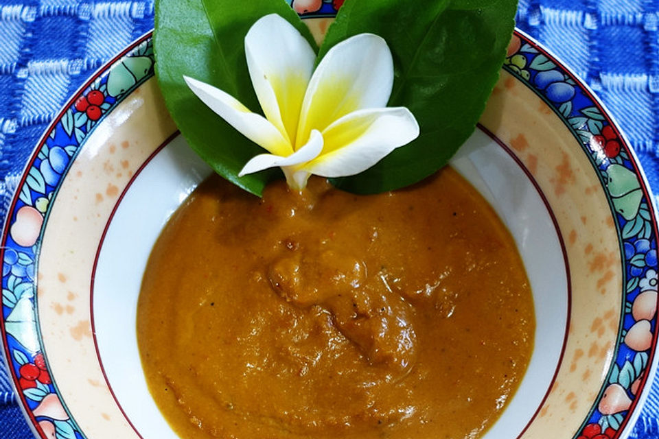 Kokosnuss-Macadamia-Kurkuma-Sambal 1