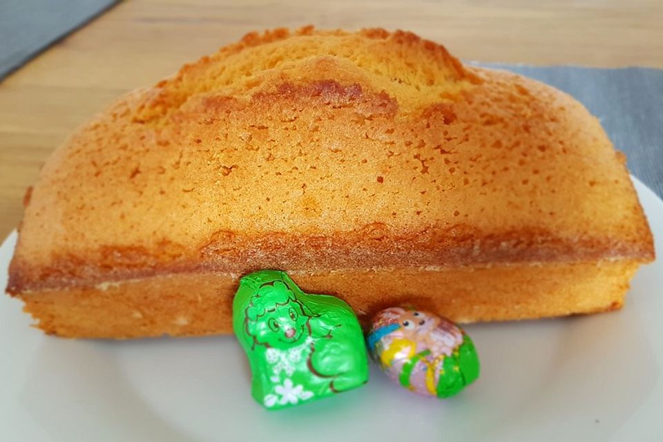 Saftiger Eierlikörkuchen