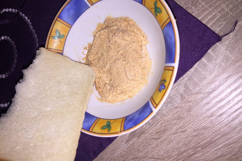 Leckerer Dip für Paprikastreifen oder Toast