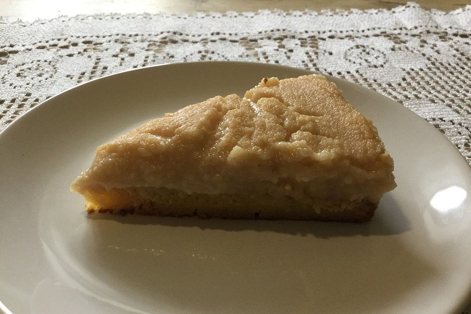 Apfelmus-Grieß-Kuchen