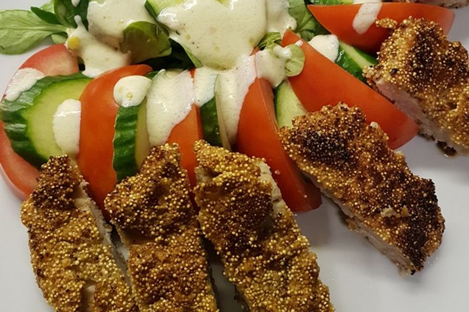 Feldsalat mit Schnitzelstreifen in Mandel-Amarant-Panade