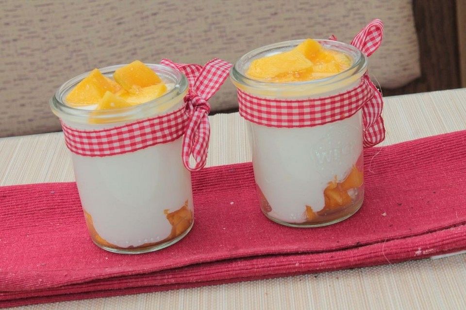 Mascarpone mit Frucht Mascarpone mit Frucht