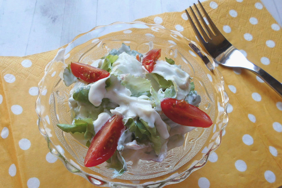 Saure Sahne-Dressing für Feldsalat