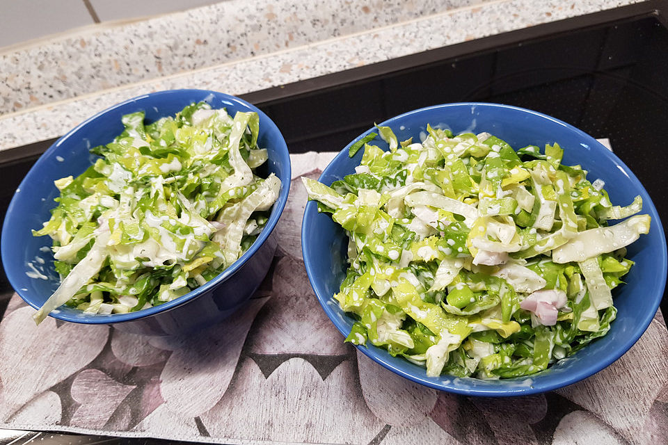 Saure Sahne-Dressing für Feldsalat