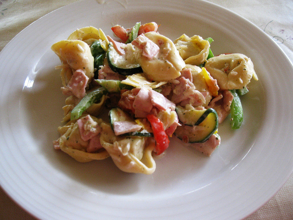 Tortellinisalat von LoriiLein| Chefkoch