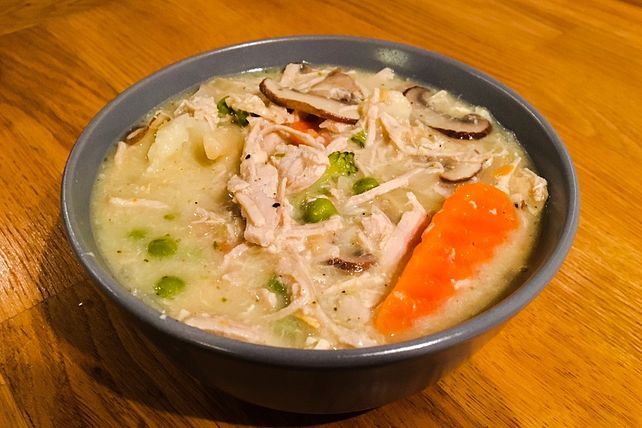 Hühnerfrikassee mit Kaisergemüse, Pilzen und Spargel von Yummyyyyyy ...