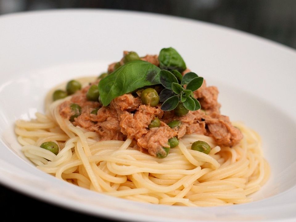 Spaghetti mit Thunfisch - Erbsensoße von Husche| Chefkoch