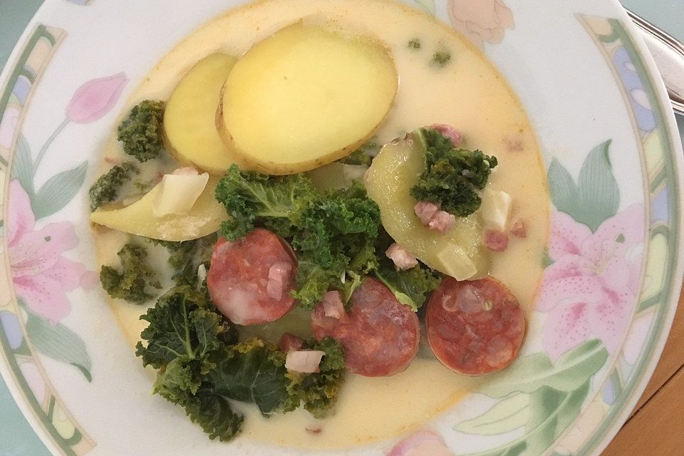 Zuppa Toscana - Eintopf mit Salsiccia und Grünkohl