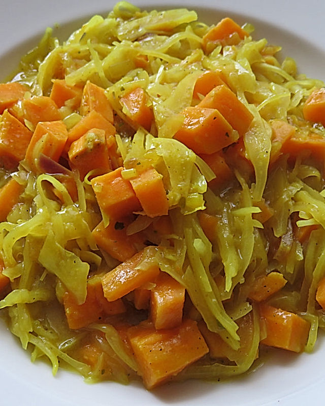 Süßkartoffel-Weißkohl-Curry-Eintopf