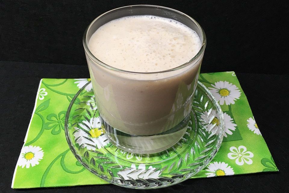 Apfel-Bananen-Haferflocken-Shake