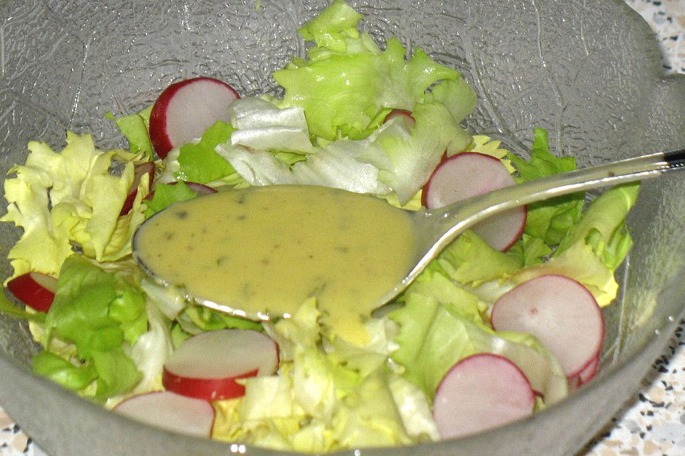 Salatdressing auf Vorrat