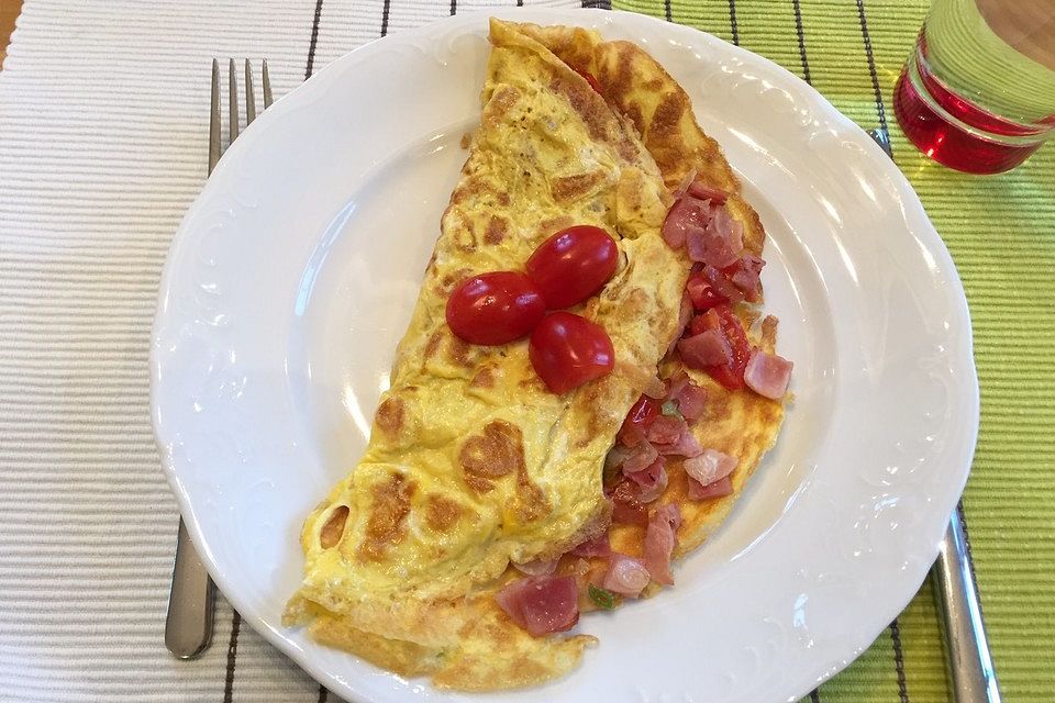 Omelette mit Frühlingsfüllung