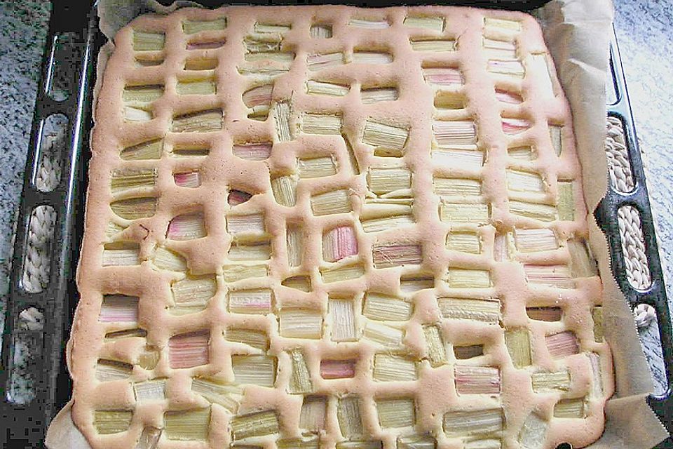 Rhabarberblechkuchen Rhabarberblechkuchen