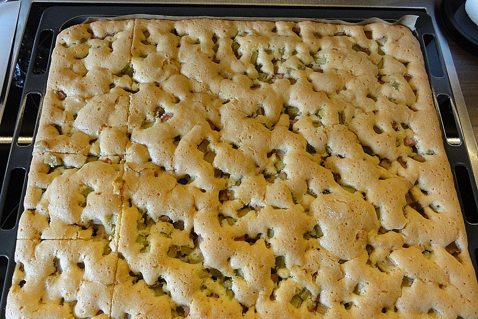 Rhabarberblechkuchen Rhabarberblechkuchen