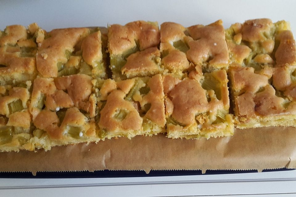 Rhabarberblechkuchen Rhabarberblechkuchen