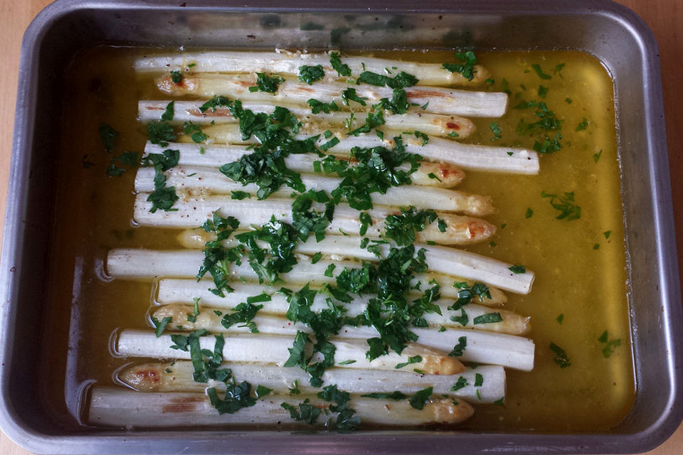 Veganer Ofenspargel