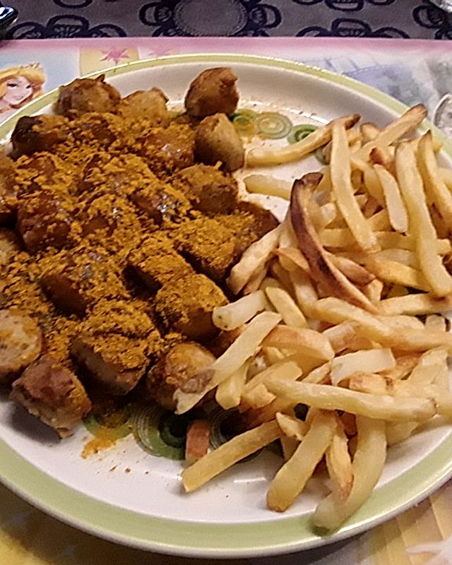 Bayrisches Currywurst-Duo mit Weißbier-Curry-Ketchup-Soße