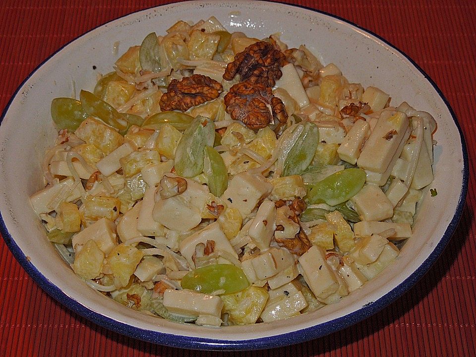 Käse - Ananas - Salat mit Trauben von queen1960| Chefkoch