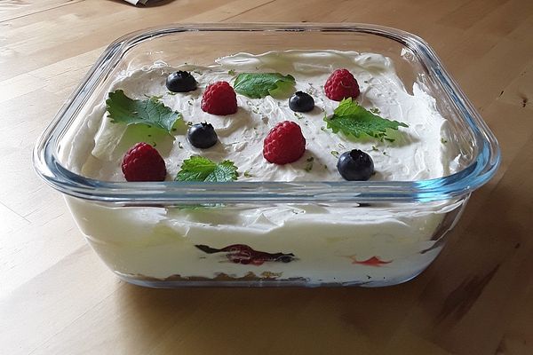 Sommerliches Quark-Sahne Dessert von Tilly2909 | Chefkoch