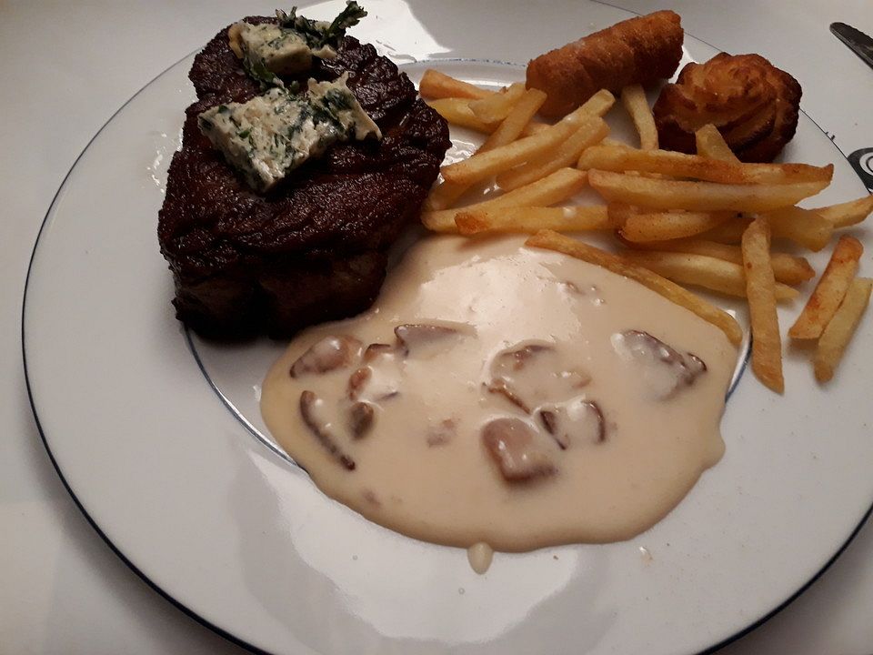 Schweinefilet alla Fiorentina mit Steinpilzsoße von missy_pfingstweid ...