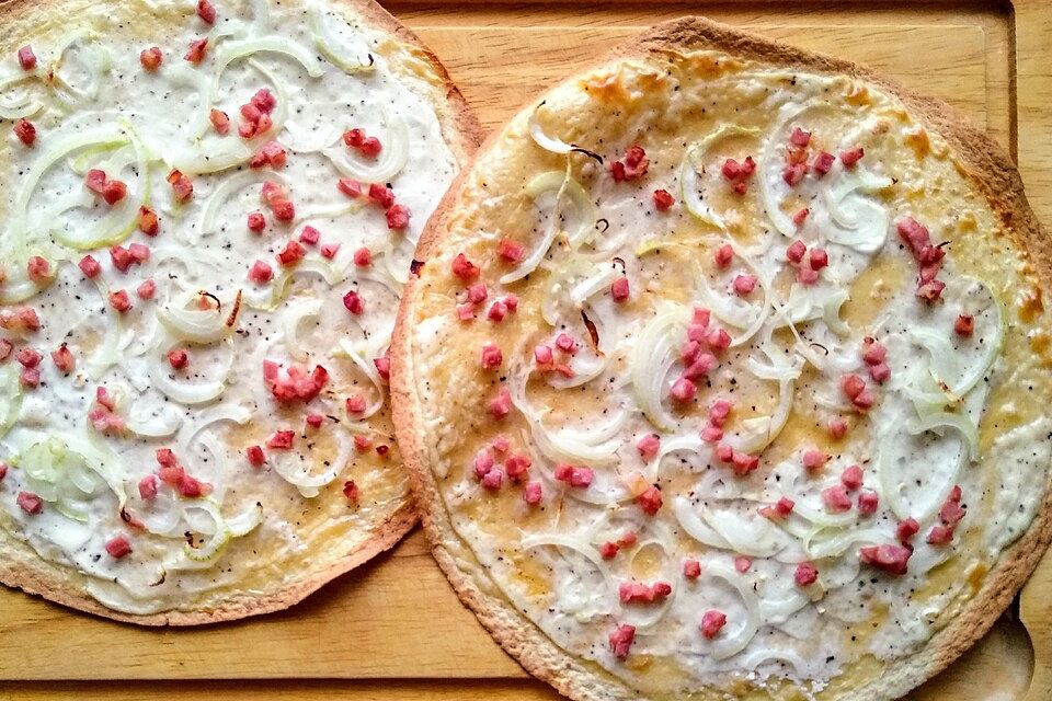 Saftiger Flammkuchen mit Tortilla-Wrap