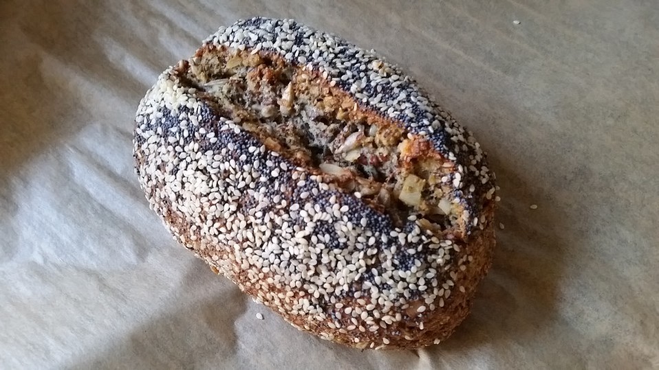 Kleines, nussiges Low-Carb-Brot von Binabi Kleines, nussiges Low-Carb-Brot von Binabi