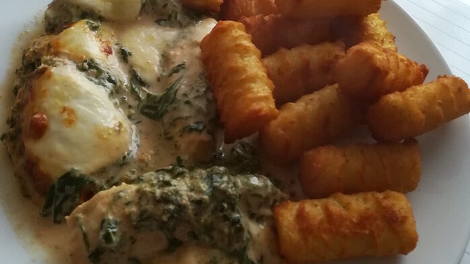 Hähnchenbrust mit Spinat-Käse-Soße überbacken von Dakila