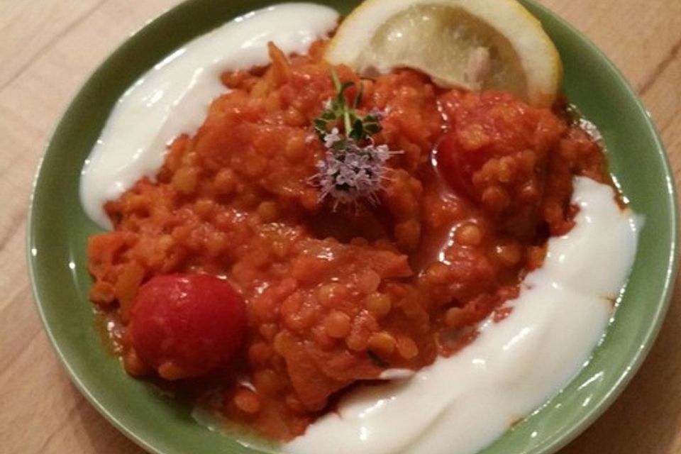 Rote Linsen-Tomaten-Gemüse-Curry