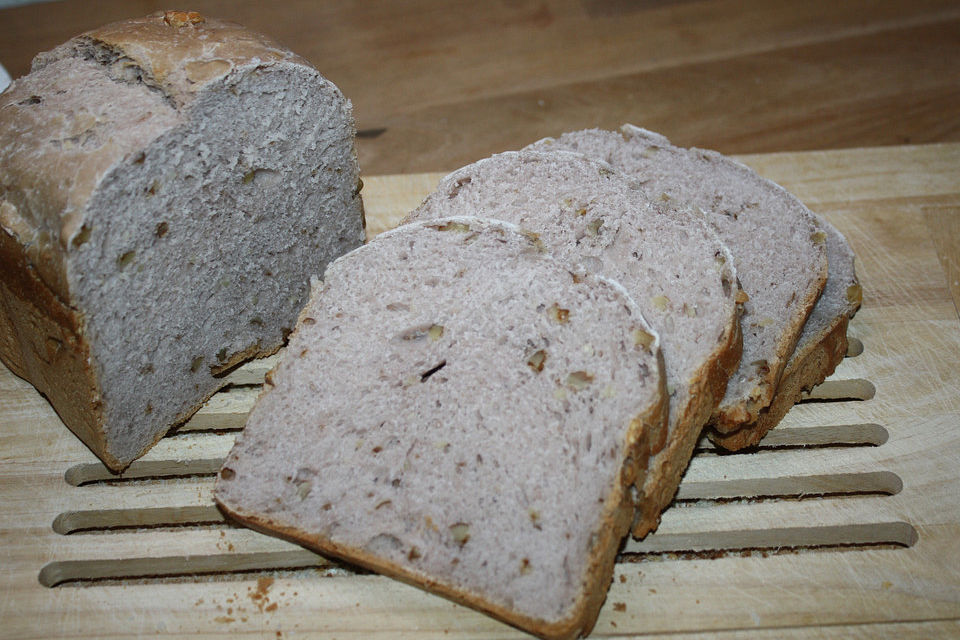 Dinkel-Walnuss-Brot