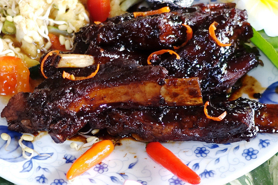 Spezial Black-Spareribs, lecker und scharf nach Szechuan-Art