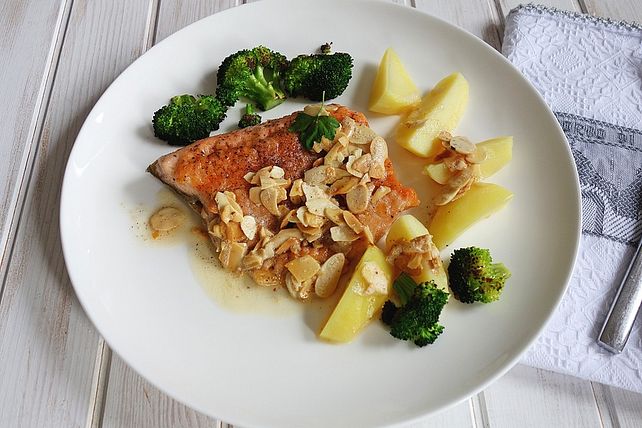 Fischfilets mit Haselnussbutter von dodith| Chefkoch Fischfilets mit Haselnussbutter von dodith| Chefkoch