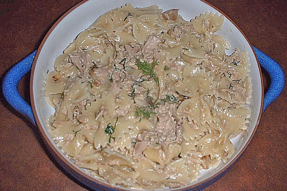 Sahne - Thunfisch - Farfalle