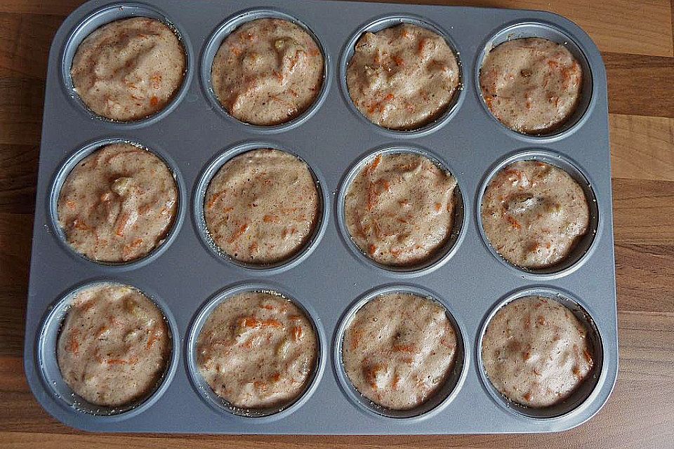 Möhrenkuchen oder -muffins