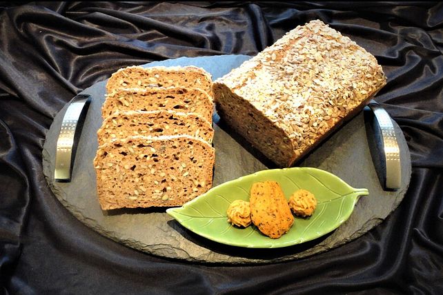 Vollkornbrot aus dem Thermomix von maduri| Chefkoch