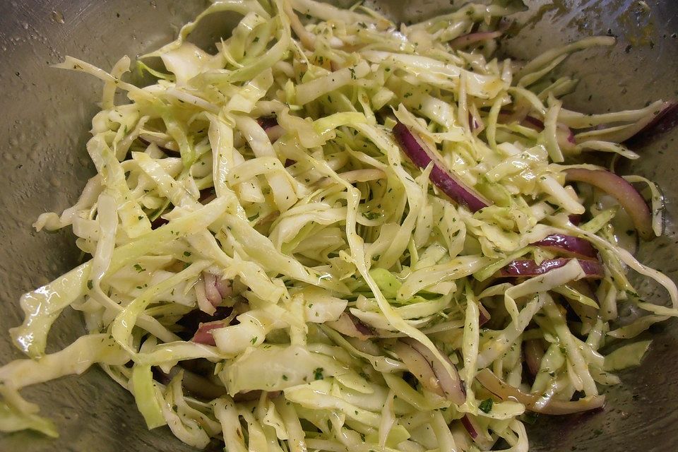 Spitzkohlsalat