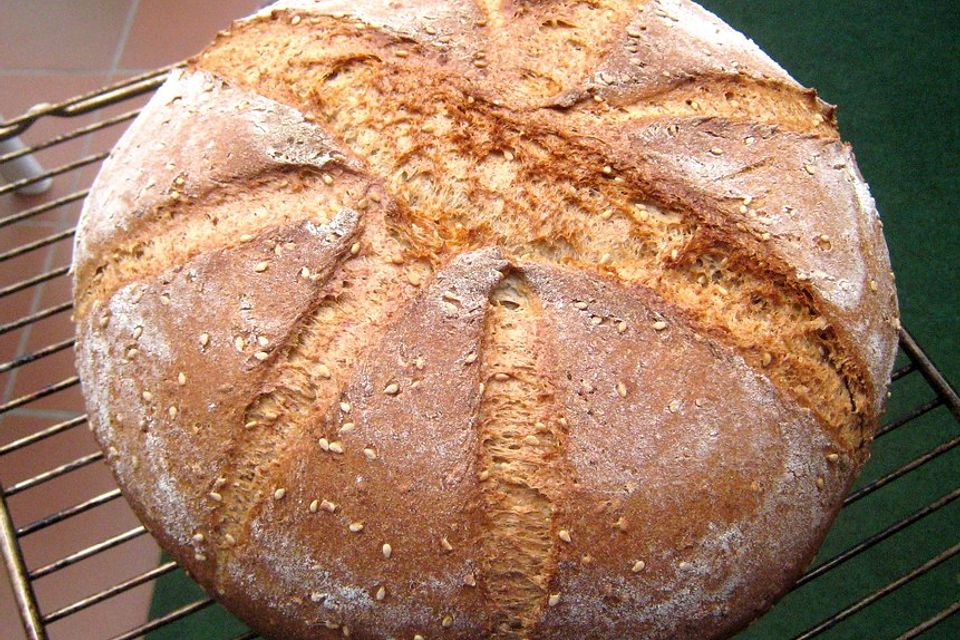 Topfbrot aus selbst gemahlenem Weizen