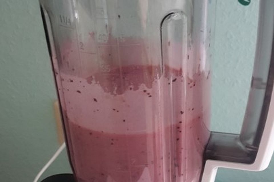 Buttermilch-Beeren-Shake