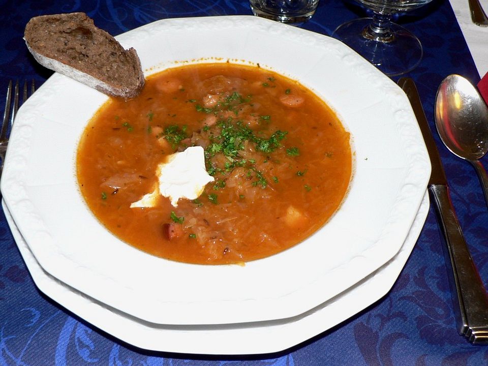 Sauerkrautsuppe &amp;quot;Zelňačka&amp;quot; von Die-Berlinerin| Chefkoch
