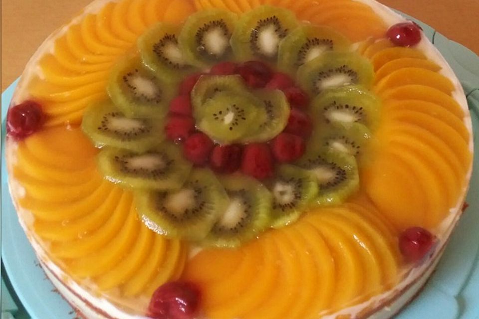 Saftige Obsttorte