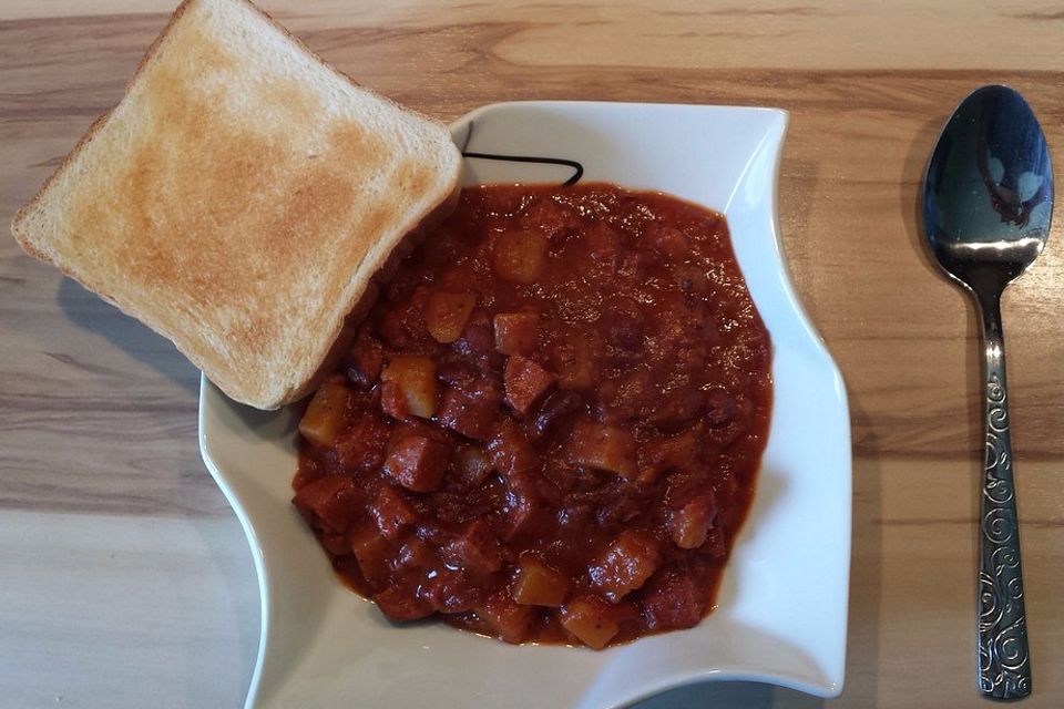 Kidneybohnen Chili Style mit dreierlei Wurst