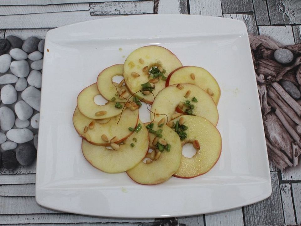 Apfel-Pinien-Carpaccio von hedibreuer| Chefkoch
