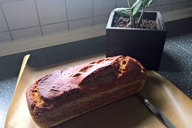 Eiweiß-Quark-Kuchen mit Bananen und Haselnüssen von BaurBen| Chefkoch