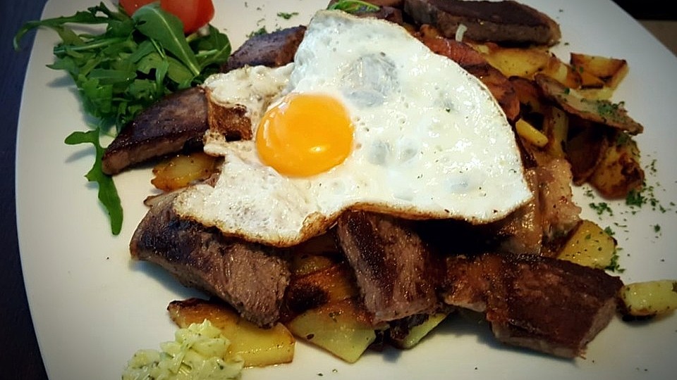 Spiegeleier mit Bratkartoffeln