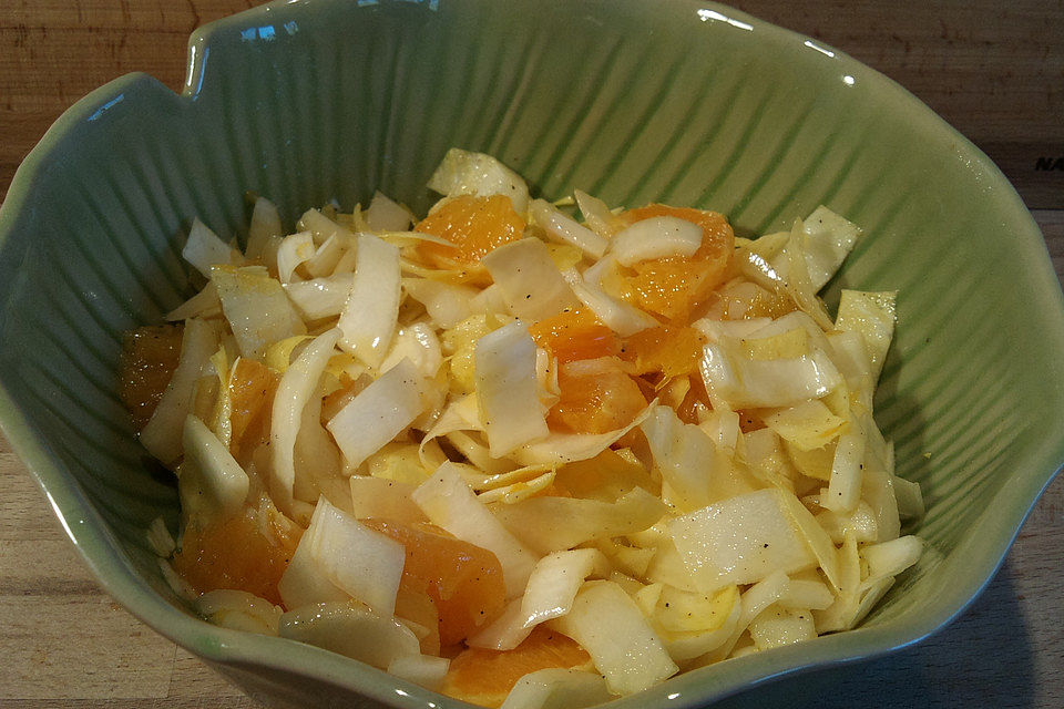 Chicoree Orangen Salat