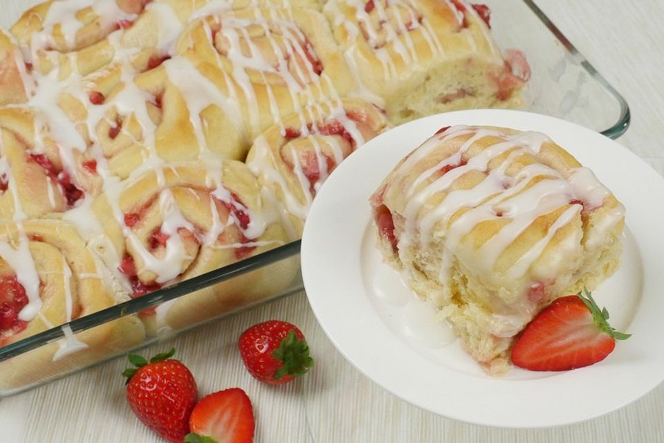 Strawberry Rolls