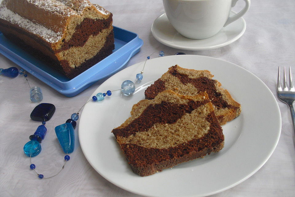 Feiner Schichtkuchen à la Margit