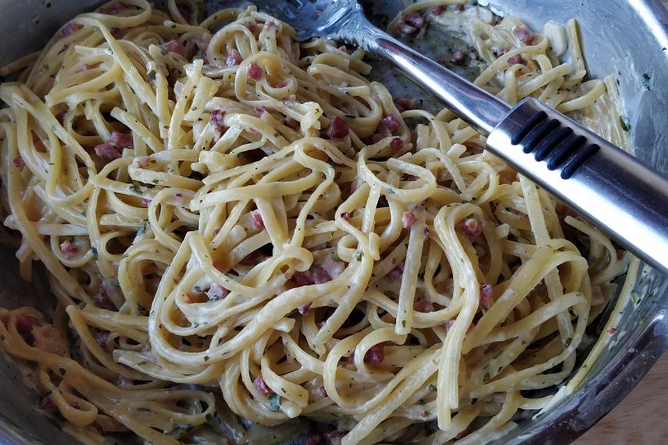 Spaghetti in Schinken-Sahne-Soße