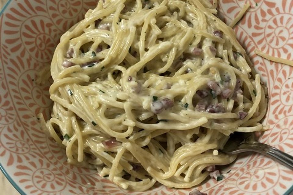 Spaghetti in Schinken-Sahne-Soße